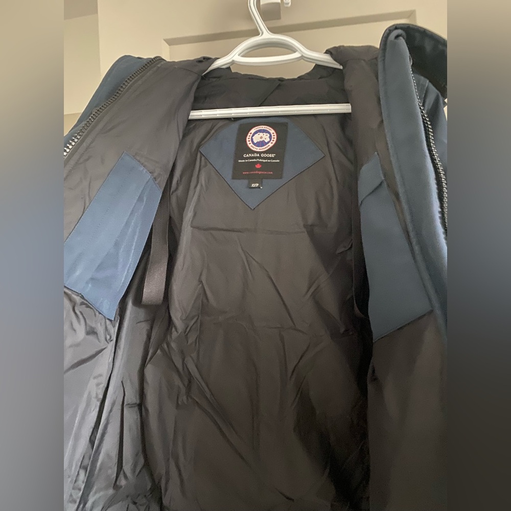 Canada Goose Sherlburne Parka in Ink Blue - Picture 7 of 15